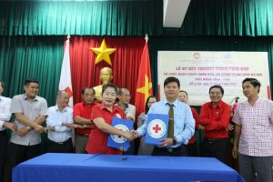 Ủy ban MTTQ Việt Nam tỉnh và Hội Chữ thập đỏ tỉnh phối hợp thực hiện công tác nhân đạo