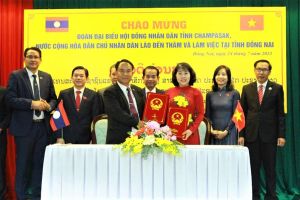 Đoàn công tác của HĐND tỉnh Champasak trao đổi kinh nghiệm trong hoạt động HĐND tại Đồng  Nai