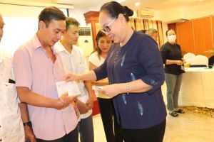 81 hộ gia đình người khuyết tật, nạn nhân da cam được trao vốn