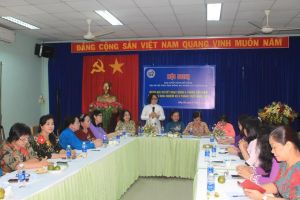 Tiếp tục phát huy vai trò của nữ trí thức