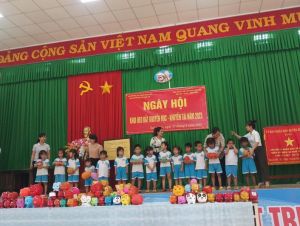 Tiếp tục phát triển phong trào nuôi heo đất khuyến học