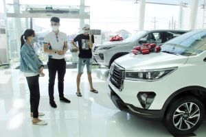 Giảm 50% lệ phí trước bạ cho ô tô lắp ráp trong nước từ ngày 1-7 đến hết ngày 31-12