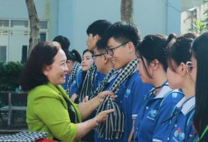 30 sinh viên Trường Đại học Lạc Hồng tham gia chiến dịch mùa hè xanh