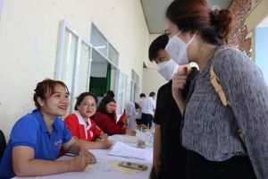 Tự nguyện phục vụ hiến máu lưu động