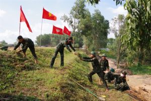 Lữ đoàn 26 (Quân khu 7) ra quân ngày chủ nhật xanh chào mừng Quốc khánh 2-9