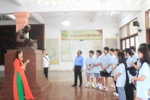 Đoàn Thanh thiếu niên tỉnh Gyeongnam tham quan, tìm hiểu về lịch sử, văn hóa Đồng Nai