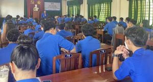 Bồi dưỡng kiến thức, kỹ năng, nghiệp vụ cho cán bộ Đoàn, Hội cơ sở