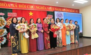 Bà Đào Thị Giang tái đắc cử chức danh Chi hội trưởng Chi hội Nữ trí thức H.Trảng Bom