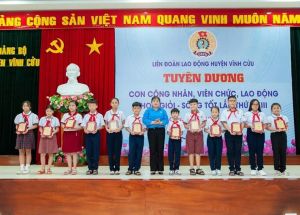 Hơn 2.000 học sinh được các cấp Công đoàn tuyên dương