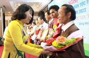 Kịp thời đưa chính sách đến với đồng bào dân tộc thiểu số