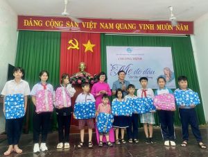 Hội LHPN H.Vĩnh Cửu triển khai chương trình Mẹ đỡ đầu trẻ mồ côi