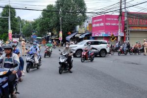Chống ùn tắc tại ngã ba Trảng Dài