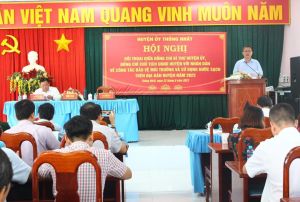 Lãnh đạo H.Thống Nhất đối thoại về nước sạch, môi trường