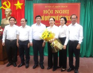 Huyện Nhơn Trạch công bố Quyết định về công tác cán bộ