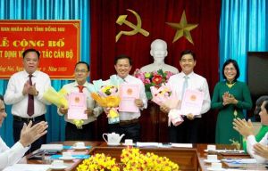 UBND tỉnh trao 4 quyết định điều động, bổ nhiệm mới, bổ nhiệm lại lãnh đạo sở, ban, ngành