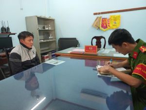 Bắt đối tượng lừa tráo vé số của người khuyết tật