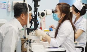 Chấn chỉnh y đức, thái độ phục vụ của nhân viên y tế