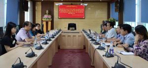 在一般、小企业考察改新创造活动