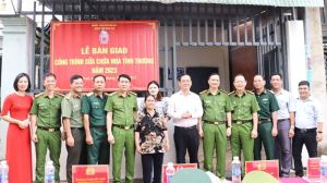 Dân vận củng cố gắn kết tình quân dân