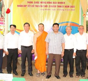 Cầu nối việc tốt của đại đức Thạch Sa Huỳnh
