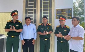 Phối hợp bàn giao 30 căn nhà: Tình nghĩa quân dân, nhà hậu phương quân đội, nhà đại đoàn kết, nhà tình thương
