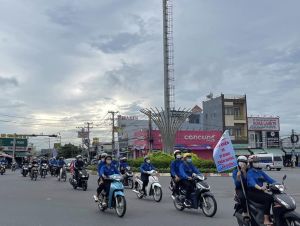 Tuổi trẻ Nhơn Trạch gương mẫu thực hiện văn hóa giao thông