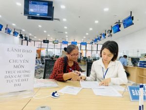 Người dân phấn khởi khi được hỗ trợ làm thủ tục đất đai