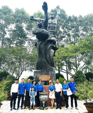 Hoạt động ý nghĩa của Chi đoàn Báo Đồng Nai