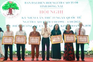 101 người cao tuổi làm kinh tế giỏi được khen thưởng
