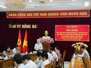 Góp ý dự thảo báo cáo về chức năng, nhiệm vụ của tổ chức Đảng trong cơ quan hội quần chúng