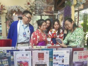 Thư viện Đồng Nai cấp hơn 9 ngàn thẻ đọc