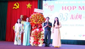 Hội Phụ nữ cơ sở Bộ Chỉ huy quân sự tỉnh họp mặt kỷ niệm 93 năm Ngày thành lập Hội LHPN Việt Nam
