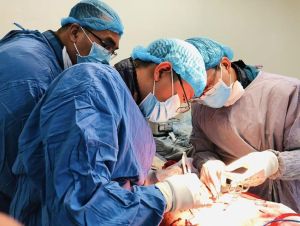 Bệnh nhân bị gãy nhiều xương sườn phức tạp được phẫu thuật thành công