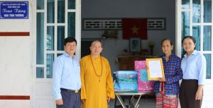 Tạo điều kiện để người nghèo ổn định cuộc sống