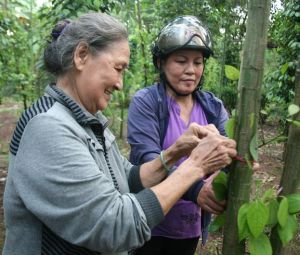 Đến với người khó khăn
