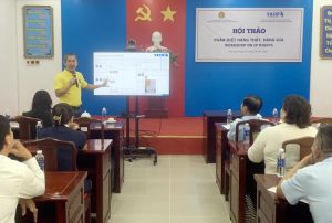 Tập huấn phân biệt hàng thật, hàng giả