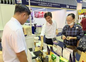 Hỗ trợ doanh nghiệp địa phương phân phối, tiêu thụ hàng hóa