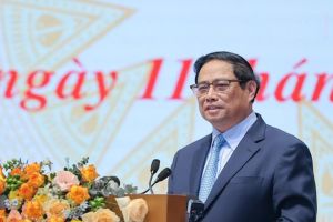 Thủ tướng Chính phủ gặp mặt đại điện giới doanh nhân Việt Nam