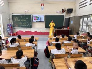 Giải pháp tránh lạm thu tiền trường