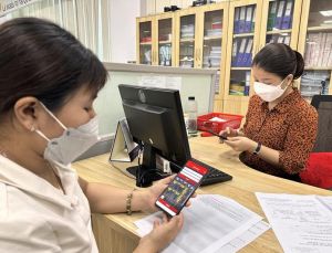 Hỗ trợ ứng dụng nộp thuế, phí đối với người nộp thế trong đơn vị hành chính, hộ kinh doanh