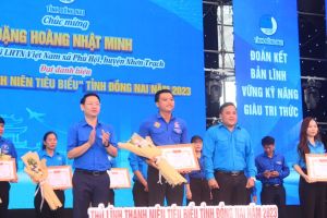 Tuyên dương 28 thủ lĩnh thanh niên tiêu biểu