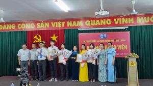 Kết nạp hơn 650 đoàn viên Công đoàn ưu tú vào đảng