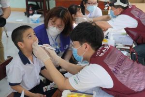 Công ty Hyosung tổ chức khám bệnh miễn phí cho 1,8 ngàn người dân