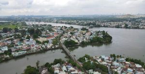 Exploiting economic potential along the river