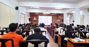 Bồi dưỡng lý luận chính trị cho đảng viên mới