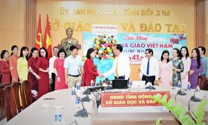 Lãnh đạo tỉnh chúc mừng Ngày Nhà giáo Việt Nam 20-11