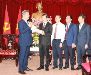 Góp phần xây dựng cầu nối Việt Nam - Hàn Quốc