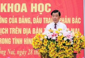 Cả hệ thống chính trị và toàn dân có trách nhiệm bảo vệ nền tảng tư tưởng của Đảng