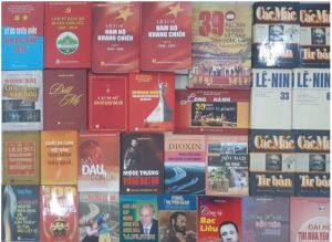 Thư viện Đồng Nai tiếp nhận gần 200 bản sách