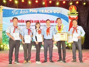 5 giáo viên Tổng phụ trách Đội đạt danh hiệu Huấn luyện viên cấp II Trung ương